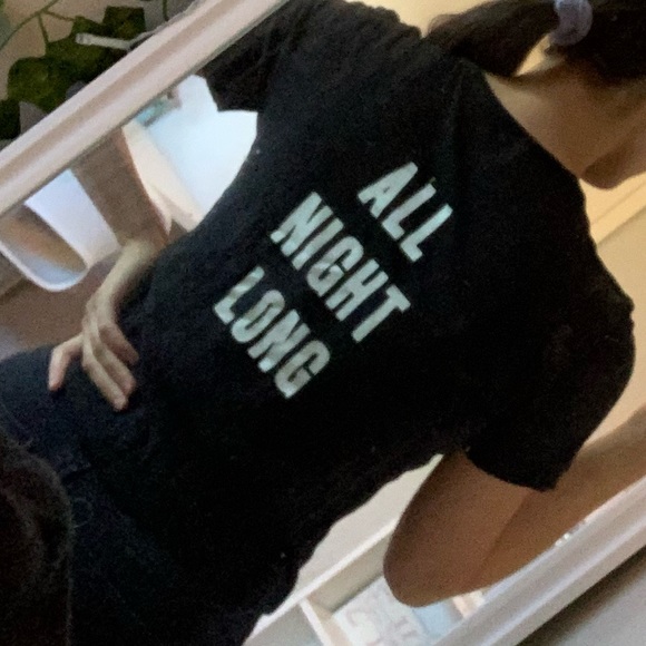 Top - Picture 2 of 2